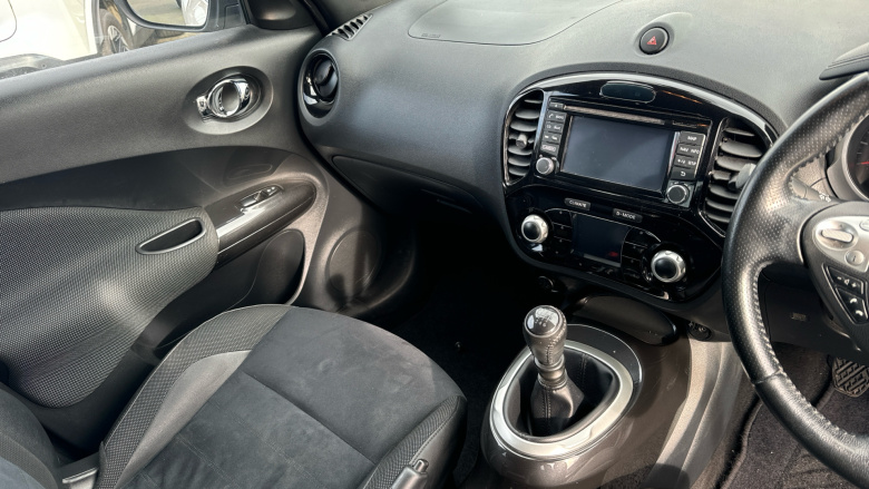 Nissan Juke 1.2 DiG-T N-Connecta 5dr Petrol Hatchback